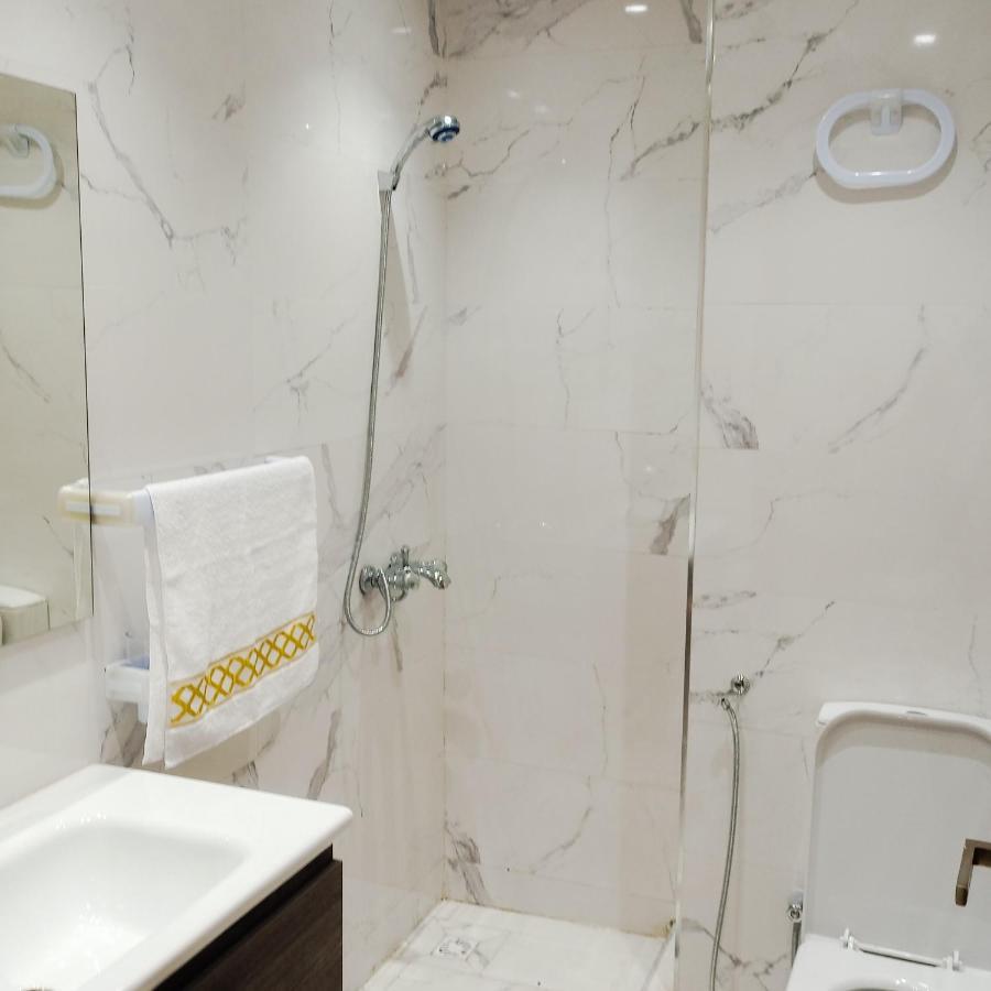 Super Apartement Totalement Neuf A Cote De Marjane Avec La Climatisation Et Wifi 탕헤르 외부 사진