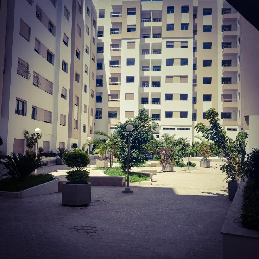 Super Apartement Totalement Neuf A Cote De Marjane Avec La Climatisation Et Wifi 탕헤르 외부 사진